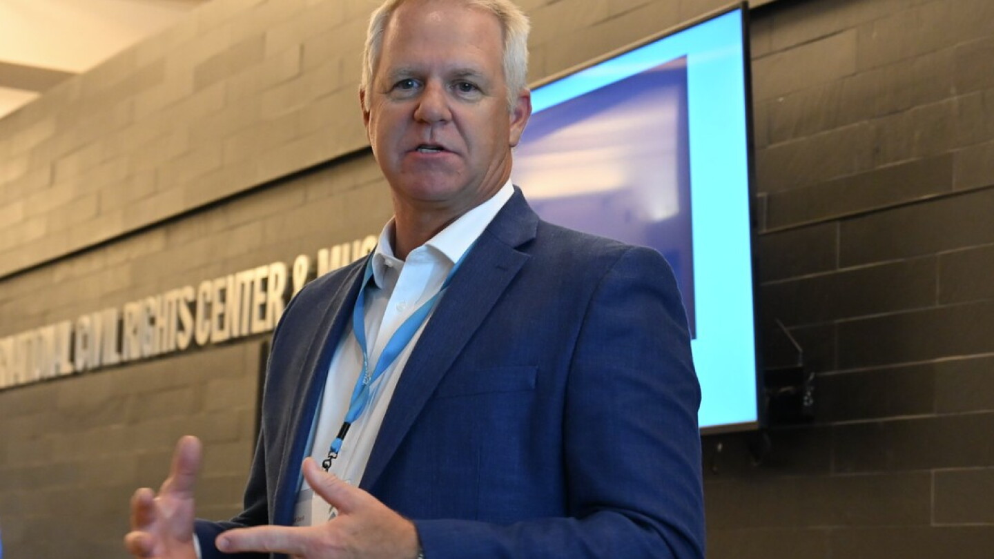 Jeff Cecil, Syngenta’s North American president and regional director.